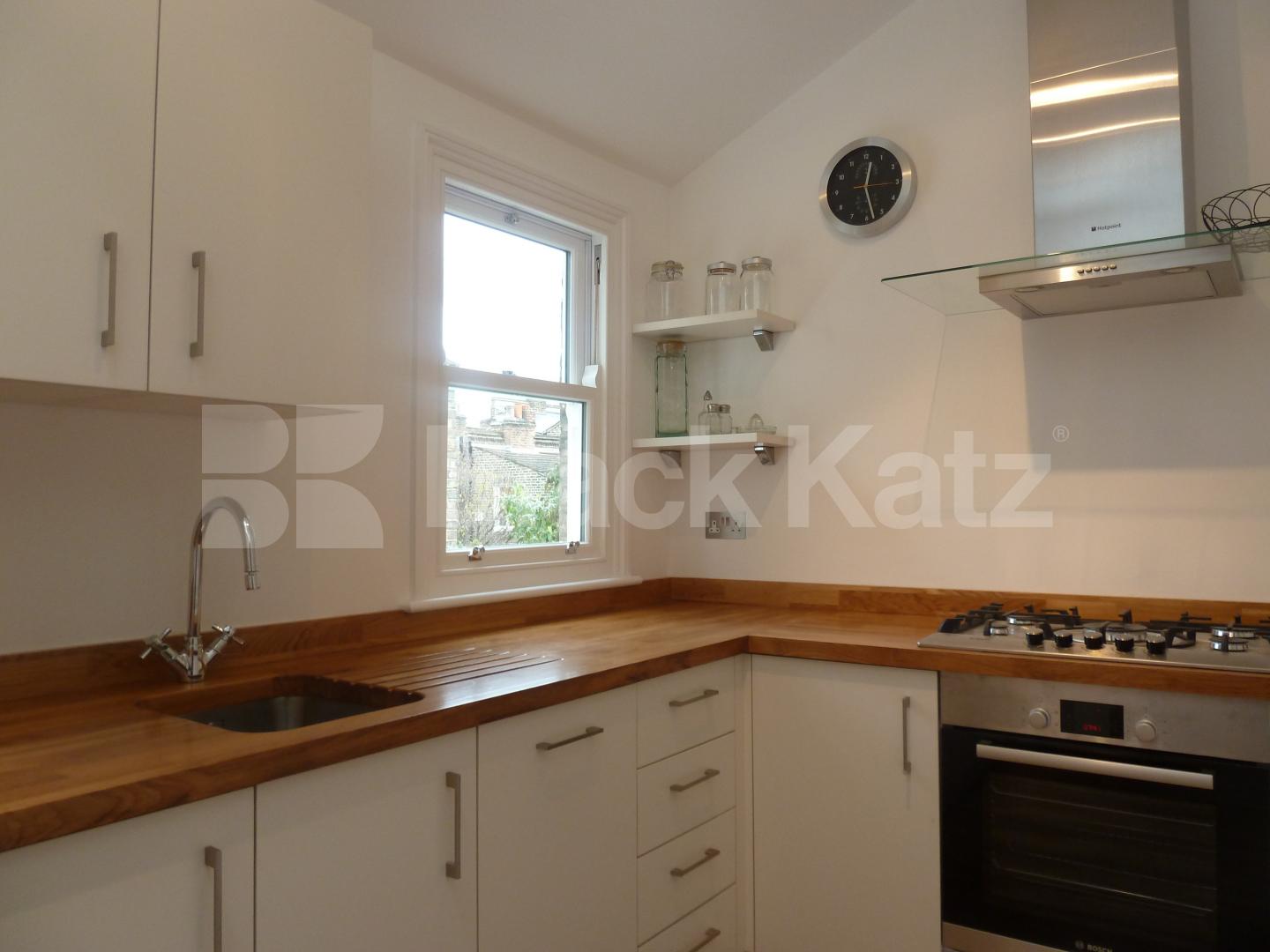 			NEW INSTRUCTION, 2 Bedroom, 1 bath, 1 reception Flat			 Monsell Road, ARSENAL-HIGHBURY